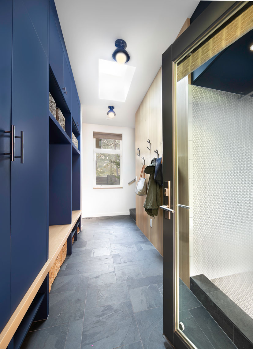 Modern-Blue-Mudroom