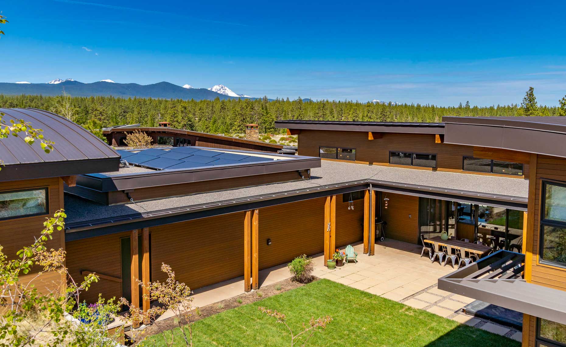 Shevlin-Commons-Roof-Solar-Panels