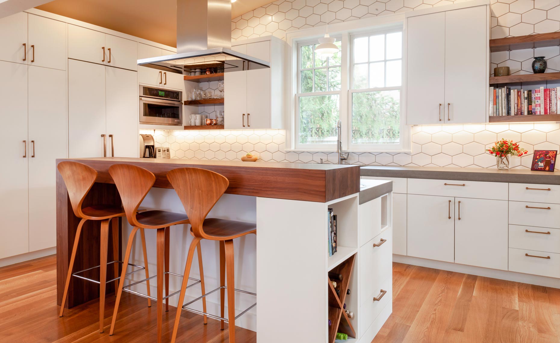 modern-white-and-walnut-kitchen